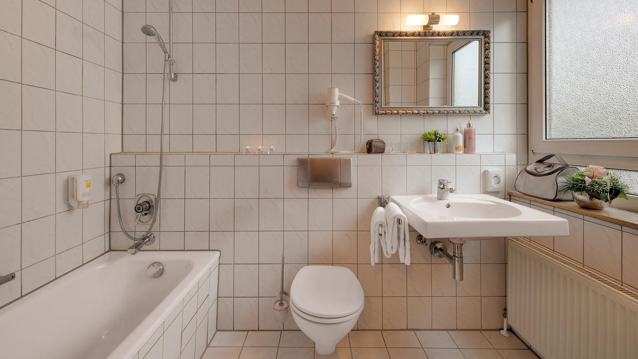 Hotel Am Kupferhammer Тюбинген Экстерьер фото