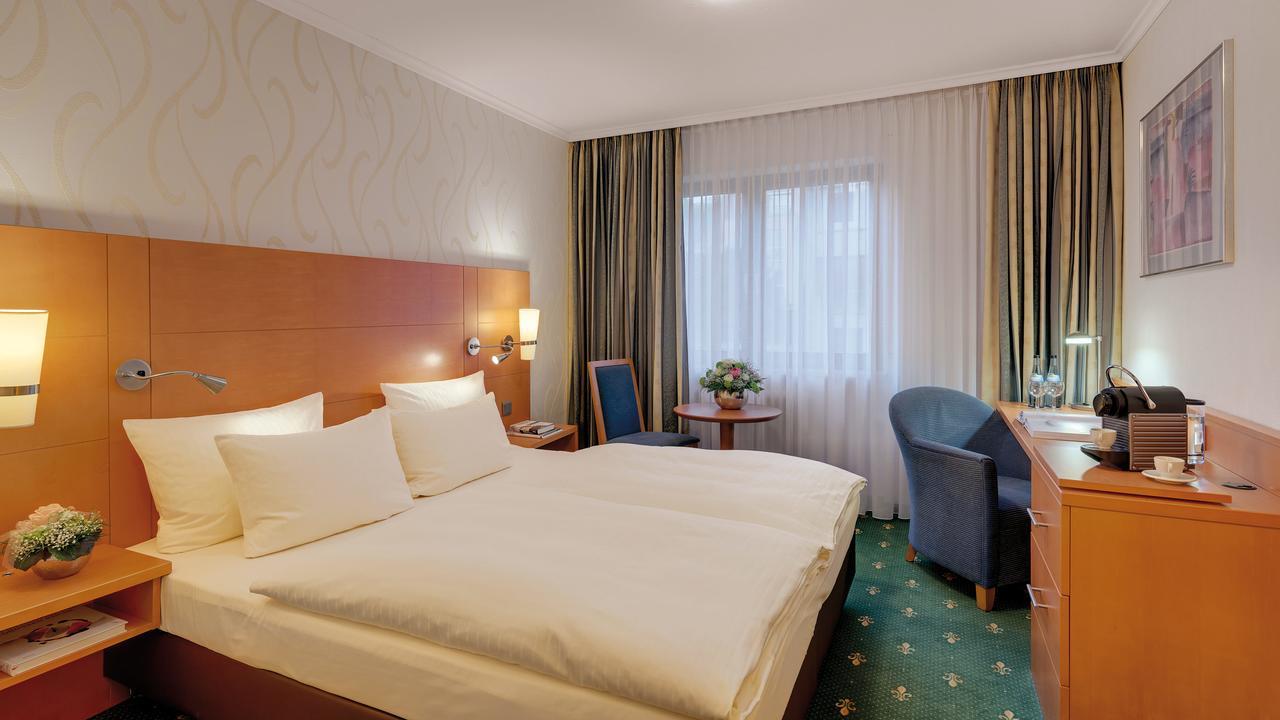 Hotel Am Kupferhammer Тюбинген Экстерьер фото