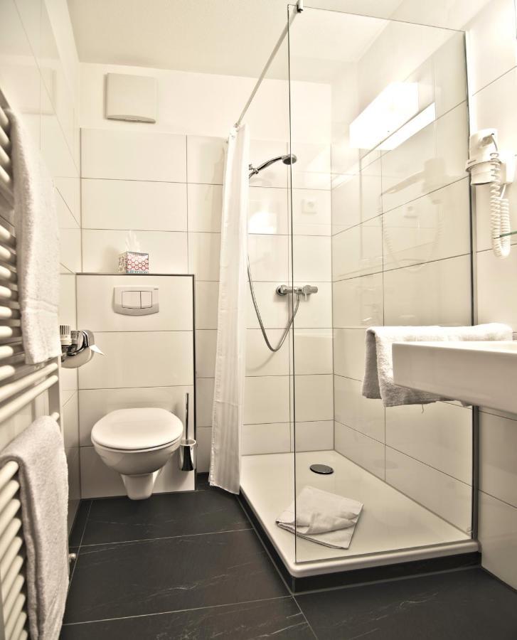 Hotel Am Kupferhammer Тюбинген Номер фото